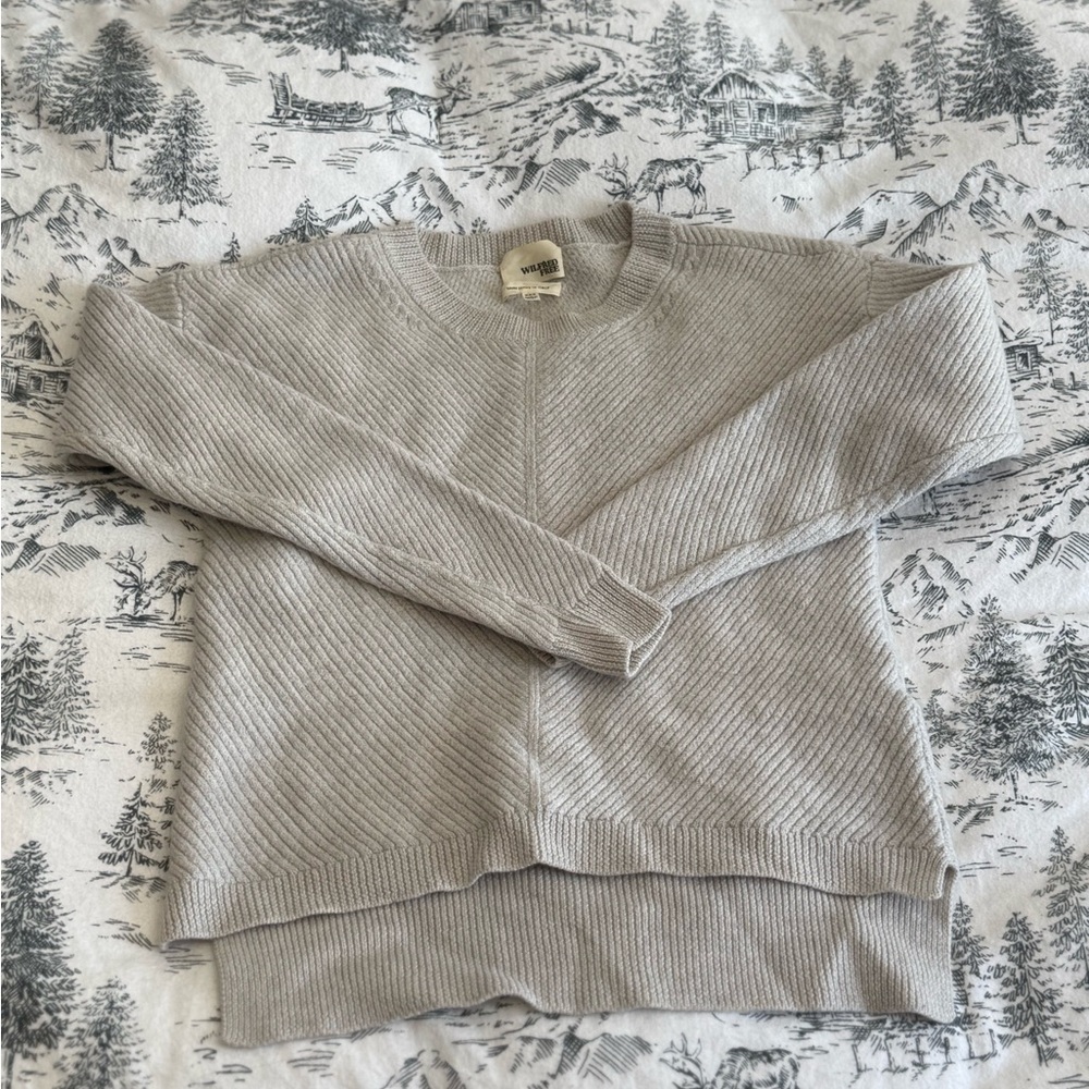 Aritzia Wilfred Free 100% Wool Sweater